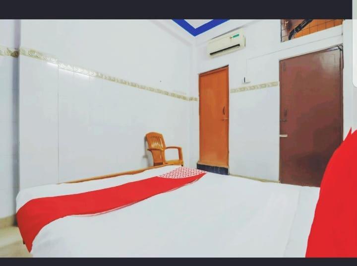 Metro Lodge Hyderabad Eksteriør bilde