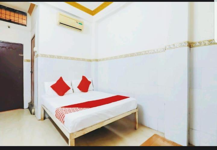 Metro Lodge Hyderabad Eksteriør bilde