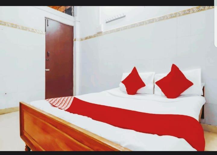 Metro Lodge Hyderabad Eksteriør bilde